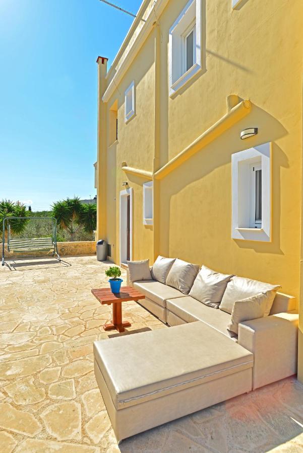 Villa Konstantinos 6 Bedrooms Αίγινα Εξωτερικό φωτογραφία