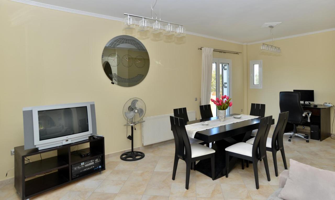 Villa Konstantinos 6 Bedrooms Αίγινα Εξωτερικό φωτογραφία